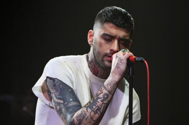 zayn-malik-tonight-show-2024-billboard-1548