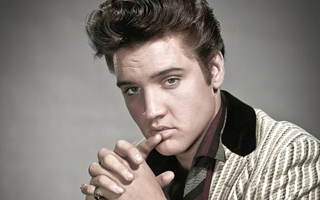 Elvis_at_the_o2_1_3132384c