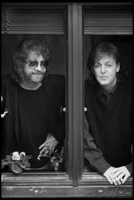 images - 2025-11-12T112417.142