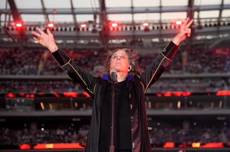 220913_ozzy_nfl_rams