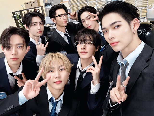 241111-twitter-enhypen-official-enhypen-romance-untold-v0-jv2eh9t1ba0e1