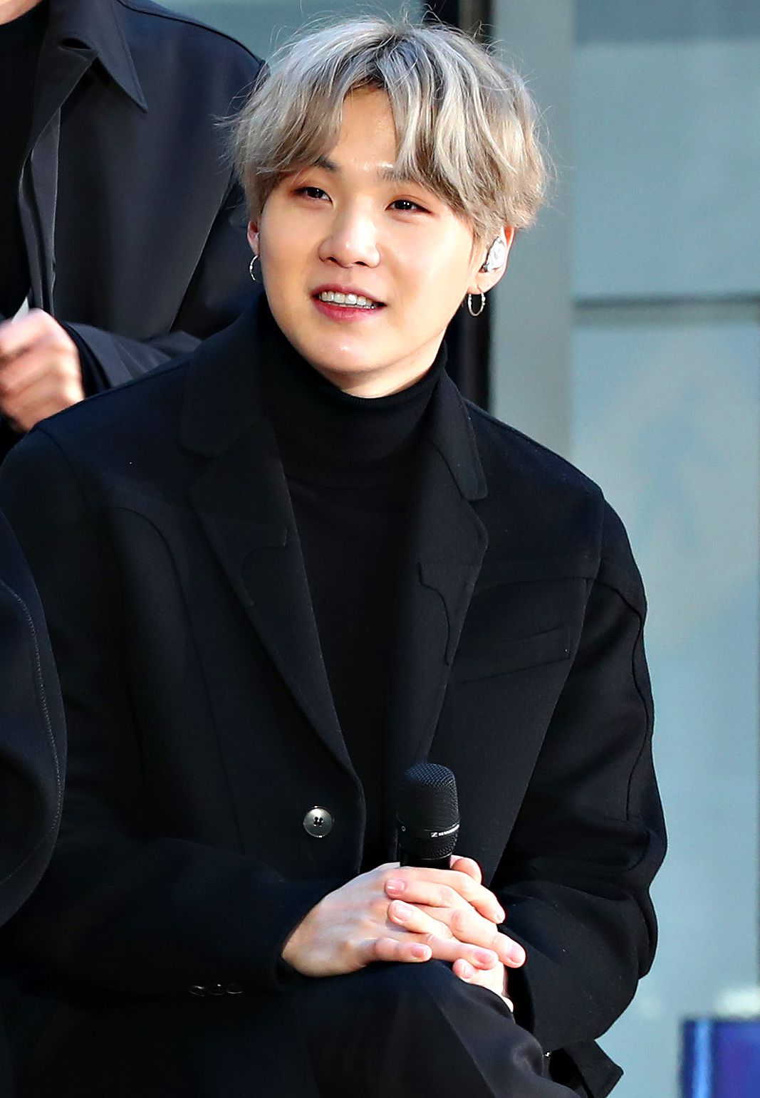 Min-Yoongi-9881cac83f6a4f9eb8d853c368a8fc18