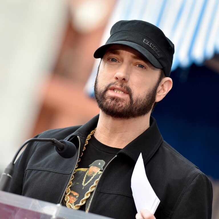 1587629580_gettyimages-1203069179_1