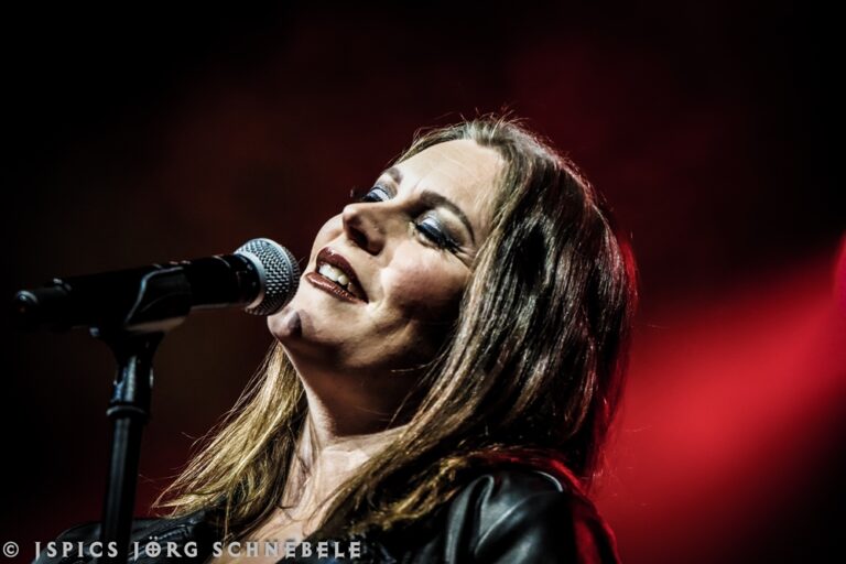 Floor-Jansen-2023-Koeln-02
