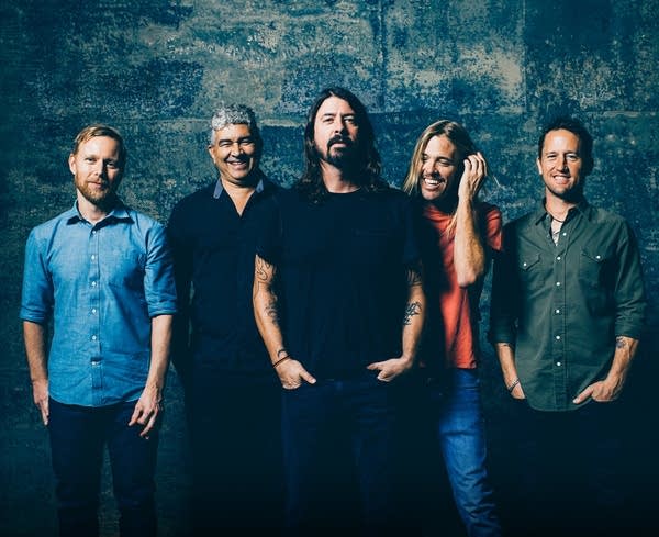 Foo-Fighters-Merch-2