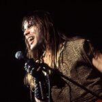 september-26-1981-bruce-dickinson-is-hired-as-the-new-lead-v0-tjoblktvemqb1