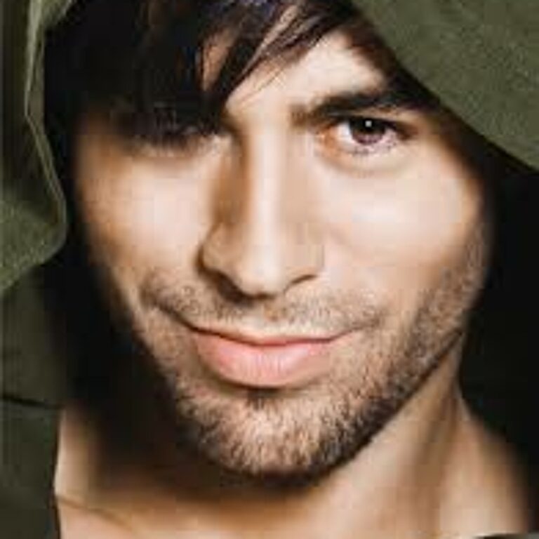 artworks-000073044278-03egtc-t1080x1080