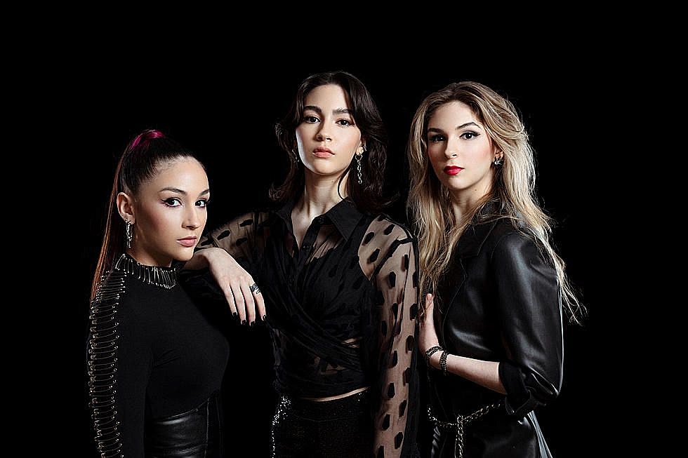 attachment-the-warning-2021