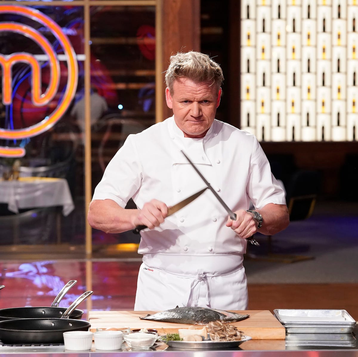 chef-host-gordon-ramsay-in-the-semi-finale-pt-2-3-chef-news-photo-1699984599