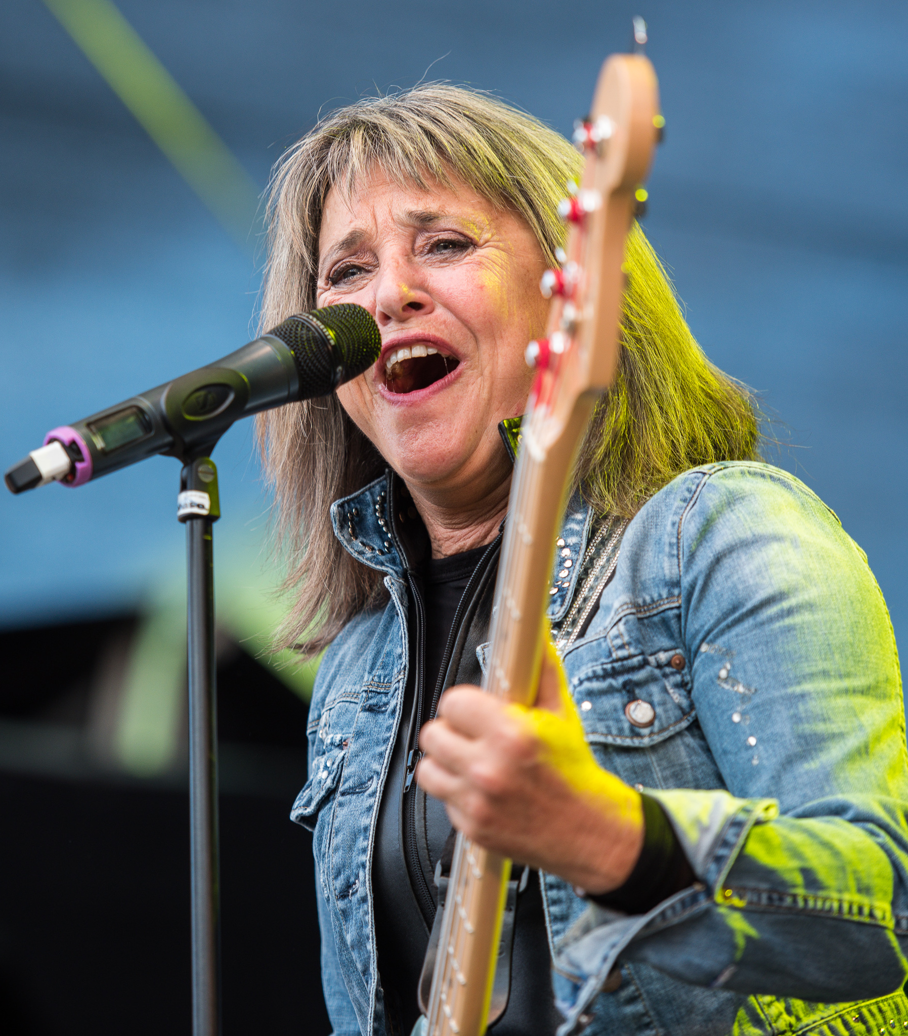 2017_Lieder_am_See_-_Suzi_Quatro_-_by_2eight_-_8SC8448_(cropped)